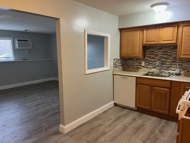 $1,550 | 225 Danforth Street, Unit 1C, Fall River, MA 02720