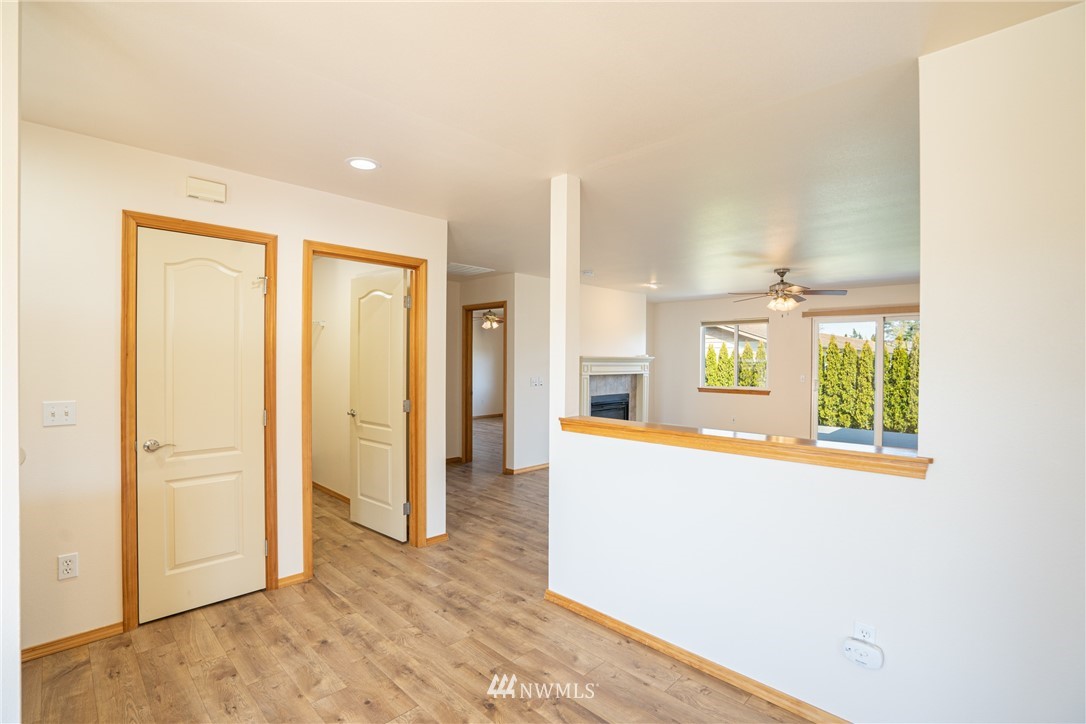 2011 Riley Road Mount Vernon, WA 98274 - Photo 8 of 27 Gallery Image 8