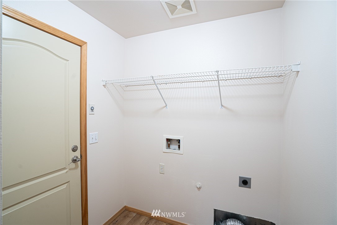 2011 Riley Road Mount Vernon, WA 98274 - Photo 9 of 27 Gallery Image 9