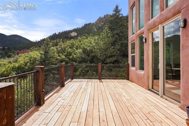 915 Oak Ridge Road Manitou Springs, CO 80829 - Photo 13 of 50 Upper Deck view, facing south