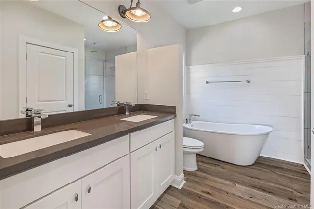 $299,500 | 601 Hodges Street, Lake Charles, LA 70601