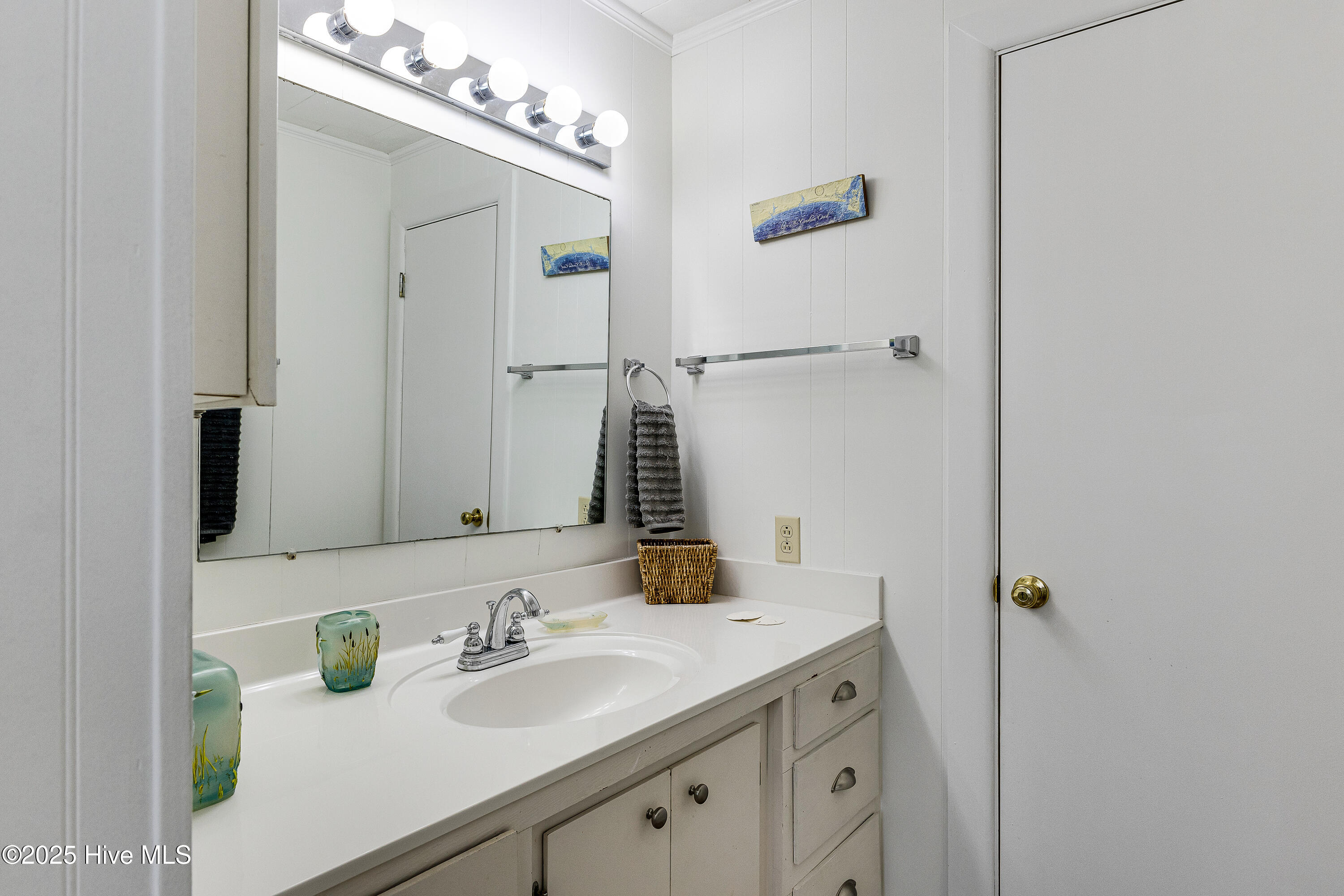 317 Sand Piper Lane Holden Beach, NC 28462 - Photo 12 of 26 317 Sandpiper-19