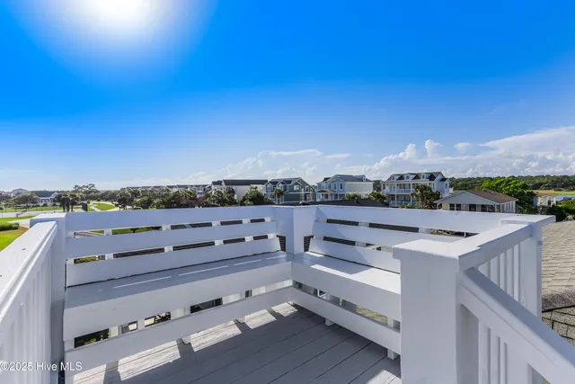 $589,900 | 317 Sand Piper Lane, Holden Beach, NC 28462