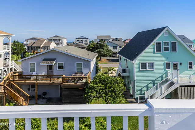 $589,900 | 317 Sand Piper Lane, Holden Beach, NC 28462