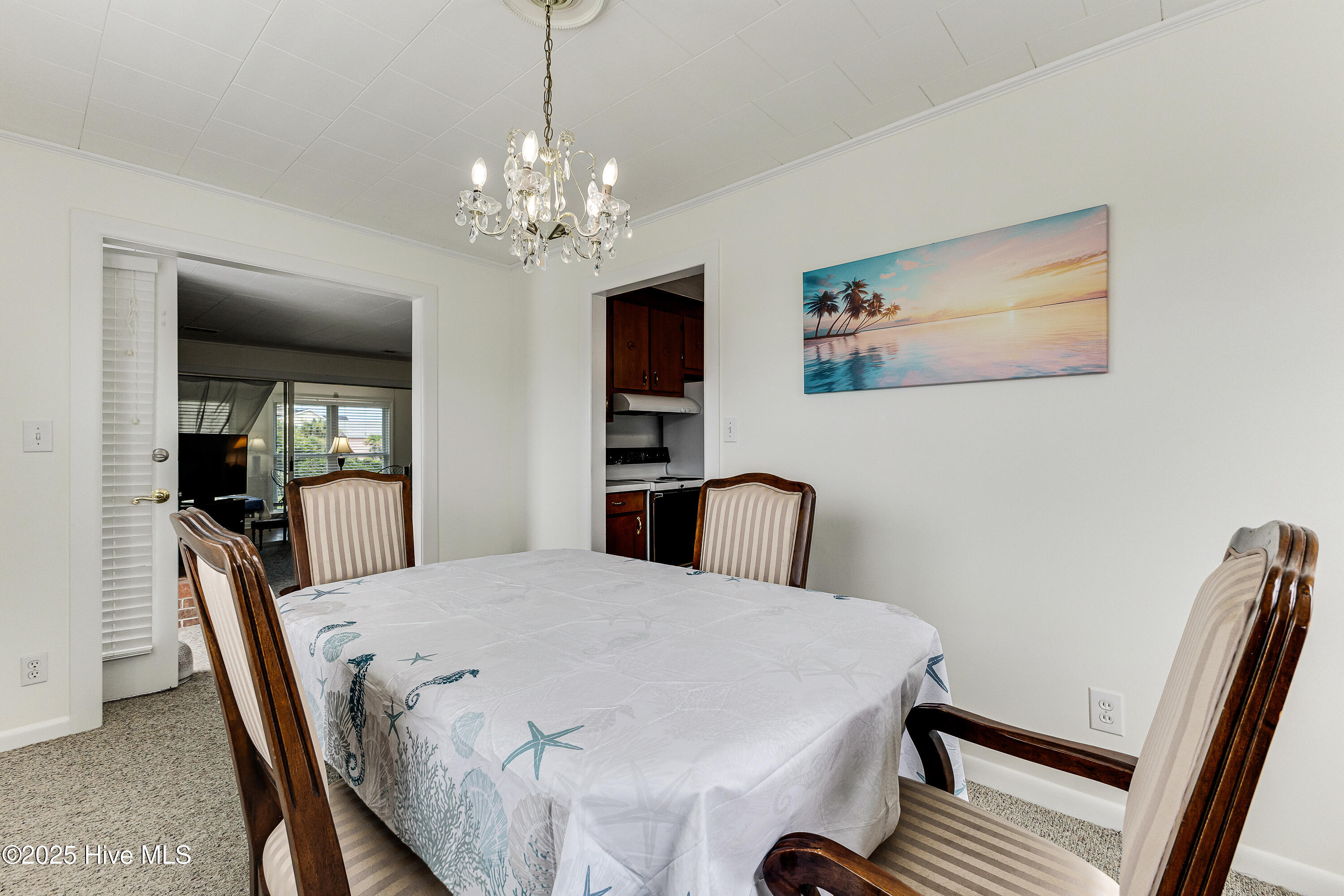 317 Sand Piper Lane Holden Beach, NC 28462 - Photo 7 of 26 317 Sandpiper-16