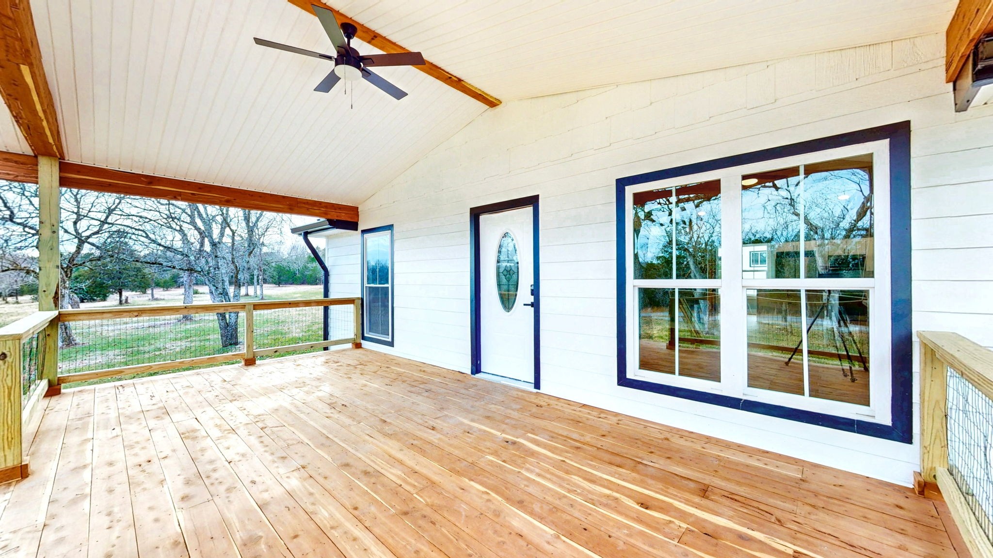 94 Bond Road Lebanon, TN 37090 - Photo 5 of 32 a view of empty room with wooden floor and windows