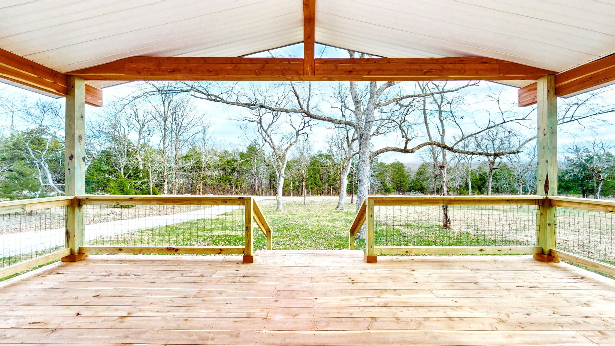 94 Bond Road Lebanon, TN 37090 - Photo 6 of 32 a view of an outdoor space and yard