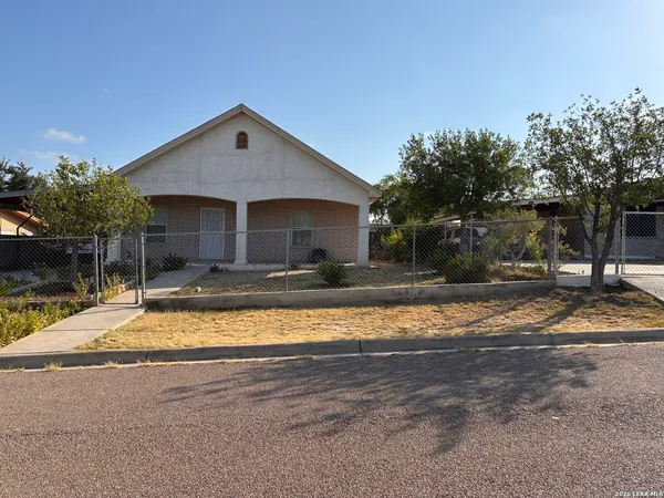 $260,000 | 1234 Zarate Eagle Pass, Eagle Pass, TX 78852