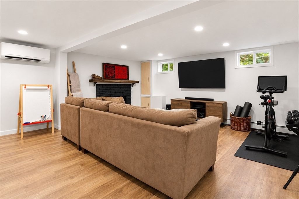 8 Birchwood Road Hudson, MA 01749 - Photo 24 of 36