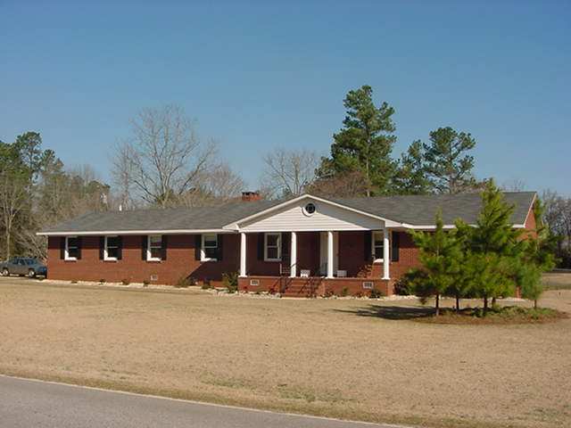 401 Johnston Road Ninety Six, SC 29666 - Photo 1 of 1 Main View