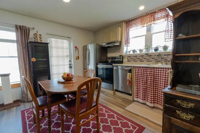 $345,000 | 18 State Street, Northumberland, NH 03582