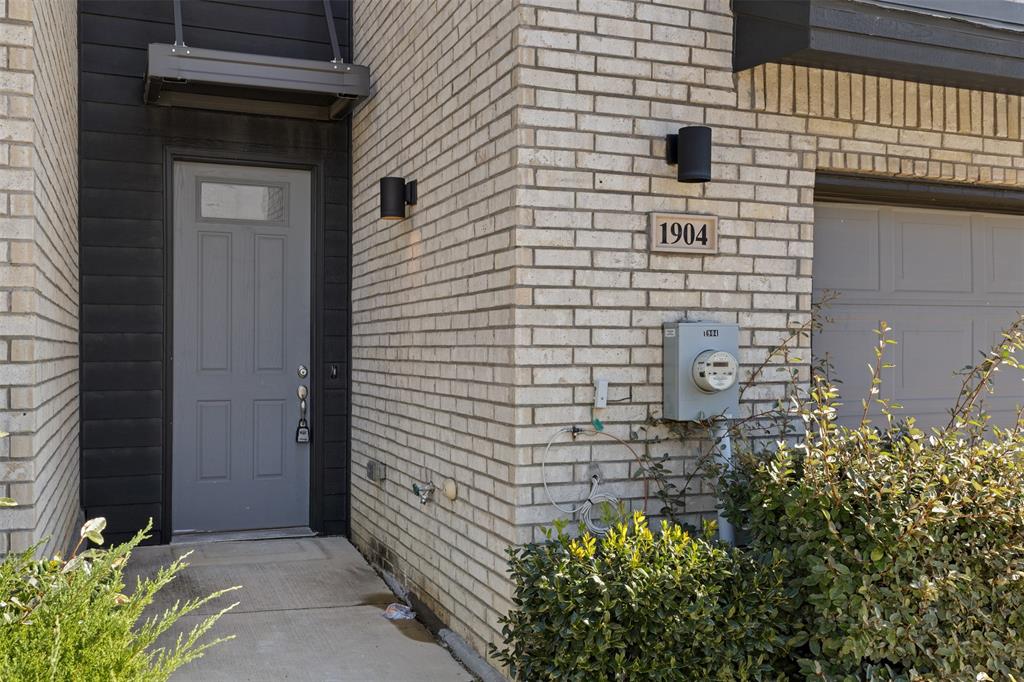 1904 Bethlehem Street Irving, TX 75061 - Photo 3 of 29