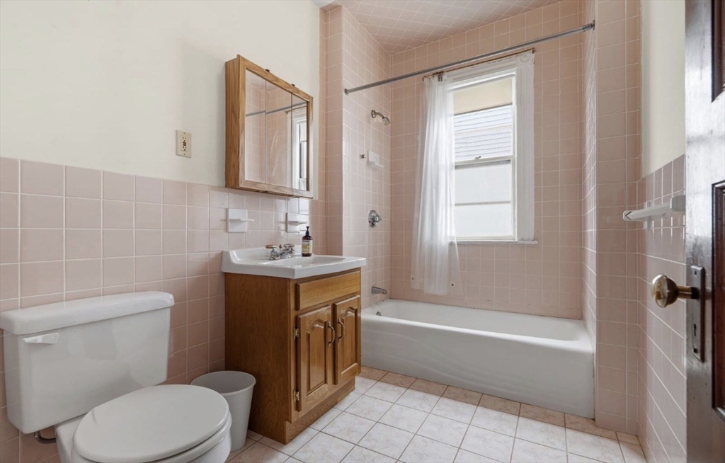 68 Draper Street Boston, MA 02122 - Photo 22 of 28 Gallery Image 22