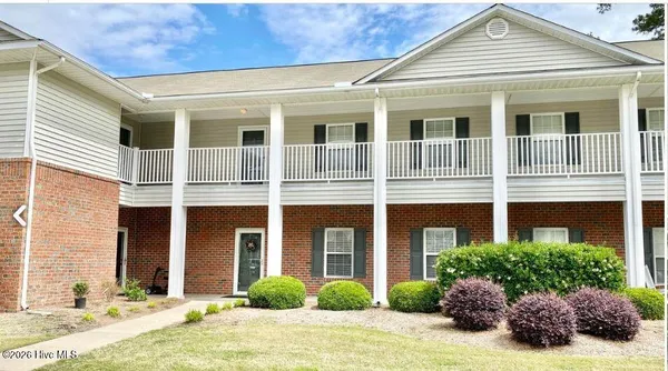 $1,350 | 2225 Locksley Woods Drive, Unit F, Greenville, NC 27858