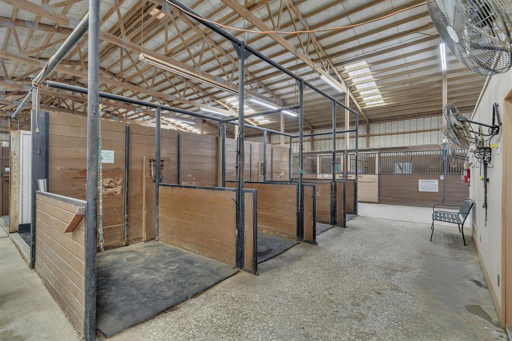 7950 Cross Timbers Road Flower Mound, TX 75022 - Photo 14 of 37 a view of a garage