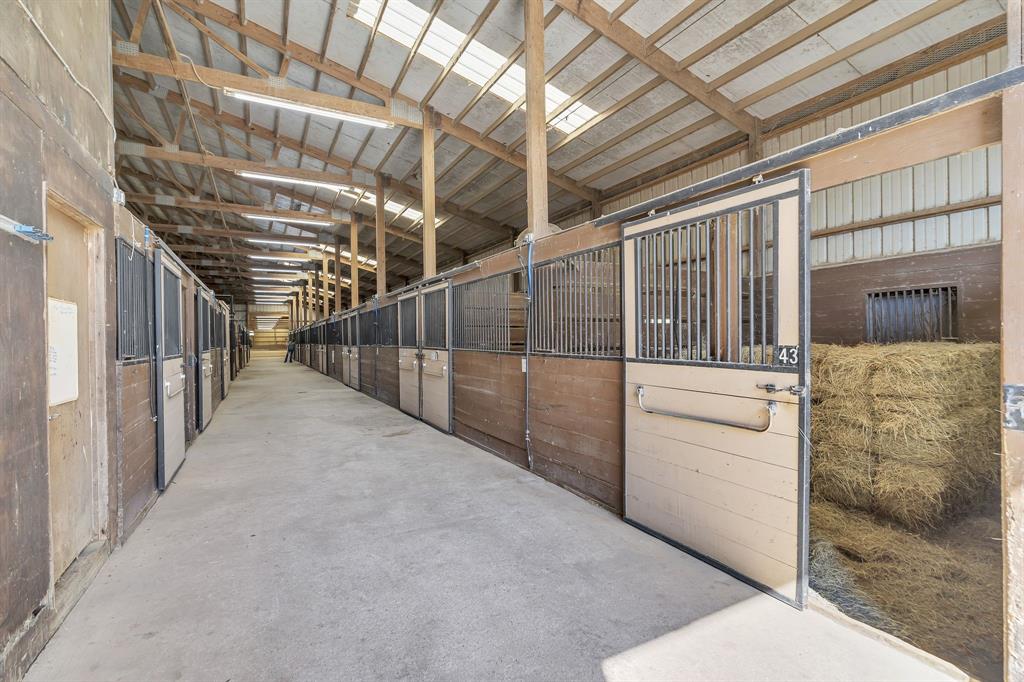 7950 Cross Timbers Road Flower Mound, TX 75022 - Photo 21 of 37 a view of entryway