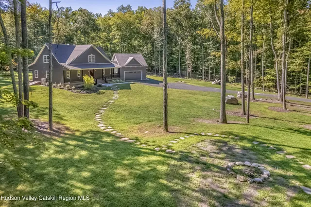 $899,000 | 621 Decker Road, Wallkill, NY 12589