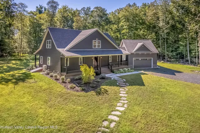 $899,000 | 621 Decker Road, Wallkill, NY 12589