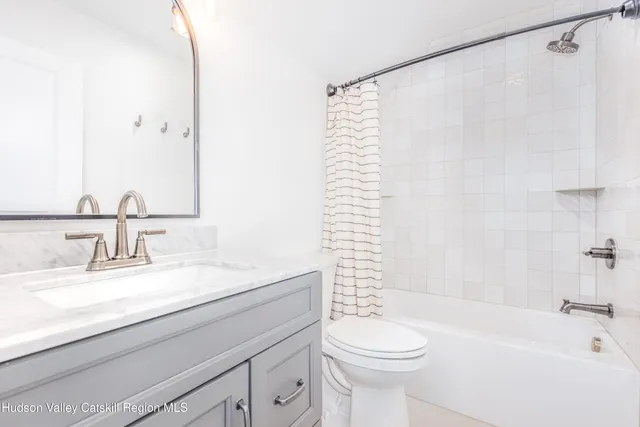 $899,000 | 621 Decker Road, Wallkill, NY 12589