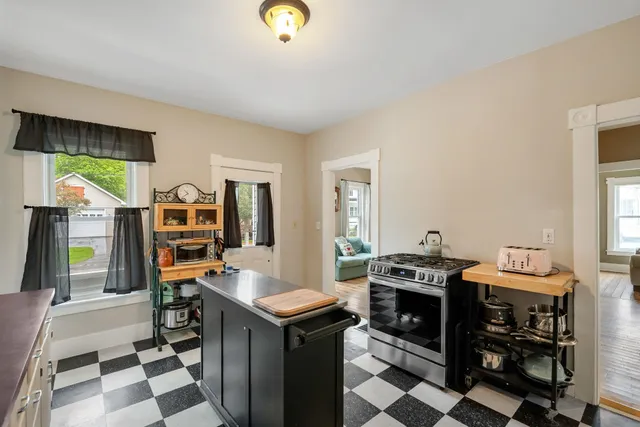 $370,000 | 11 Summer Street, Barre Town, VT 05649