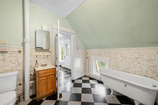 $370,000 | 11 Summer Street, Barre Town, VT 05649