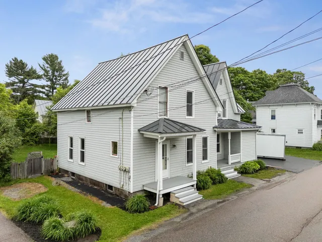 $370,000 | 11 Summer Street, Barre Town, VT 05649