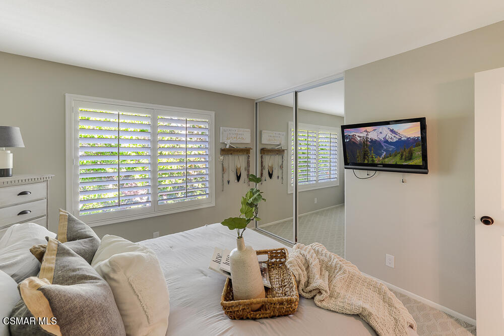 4051 Doneva Road Moorpark, CA 93021 - Photo 24 of 52 a living room with furniture and a window