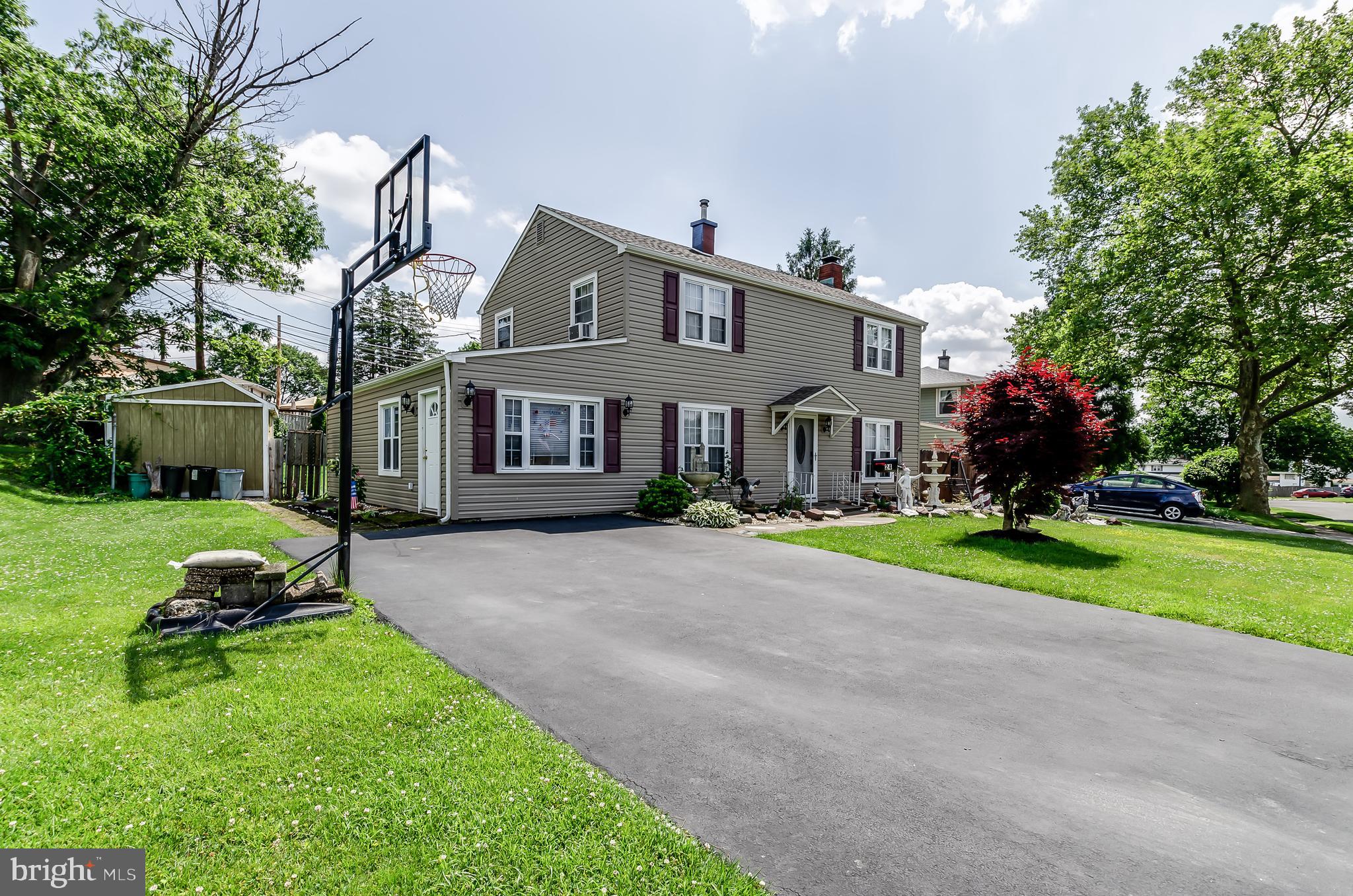 24 Trim Road Levittown, PA 19056 - Photo 1 of 21 Gallery Image 1