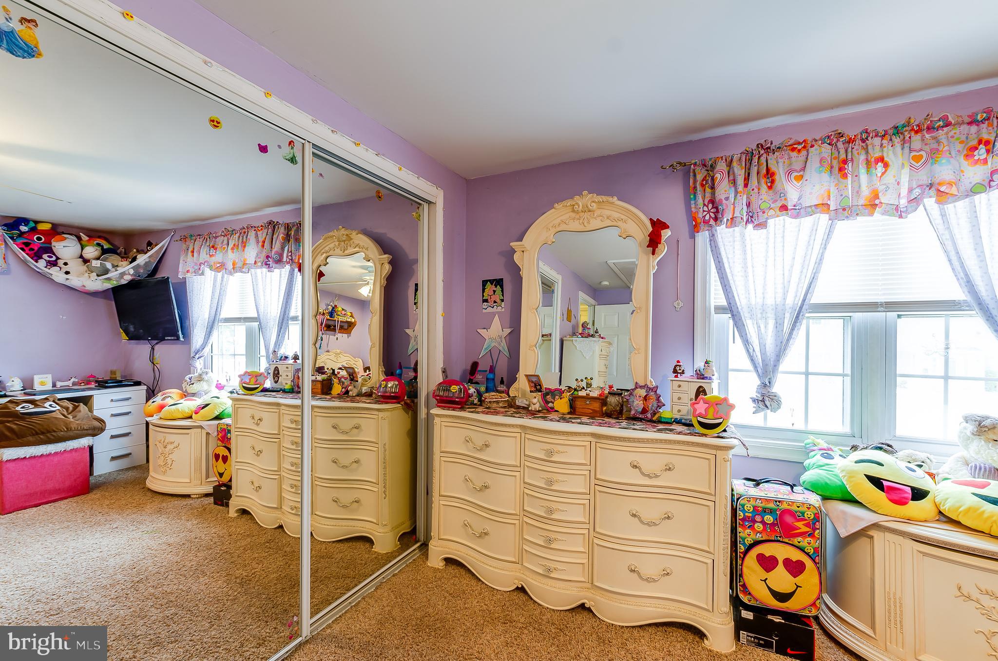 24 Trim Road Levittown, PA 19056 - Photo 20 of 21 Gallery Image 20