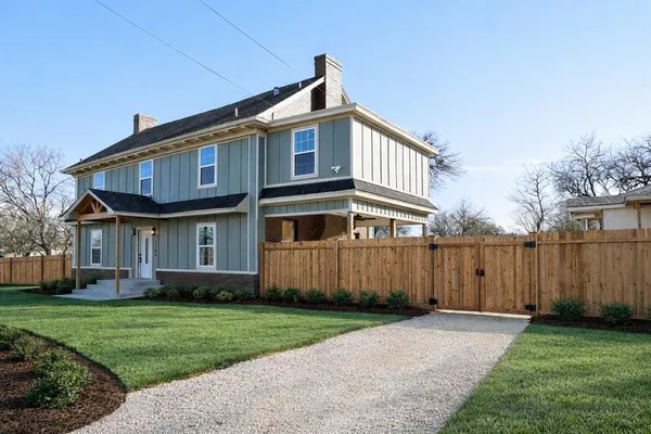 $660,000 | 5120 Barnett Street, Fort Worth, TX 76112