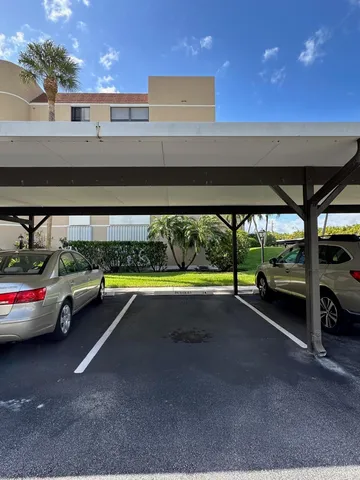 $2,900 | 3462 Northeast Causeway Boulevard, Unit 204, Jensen Beach, FL 34957