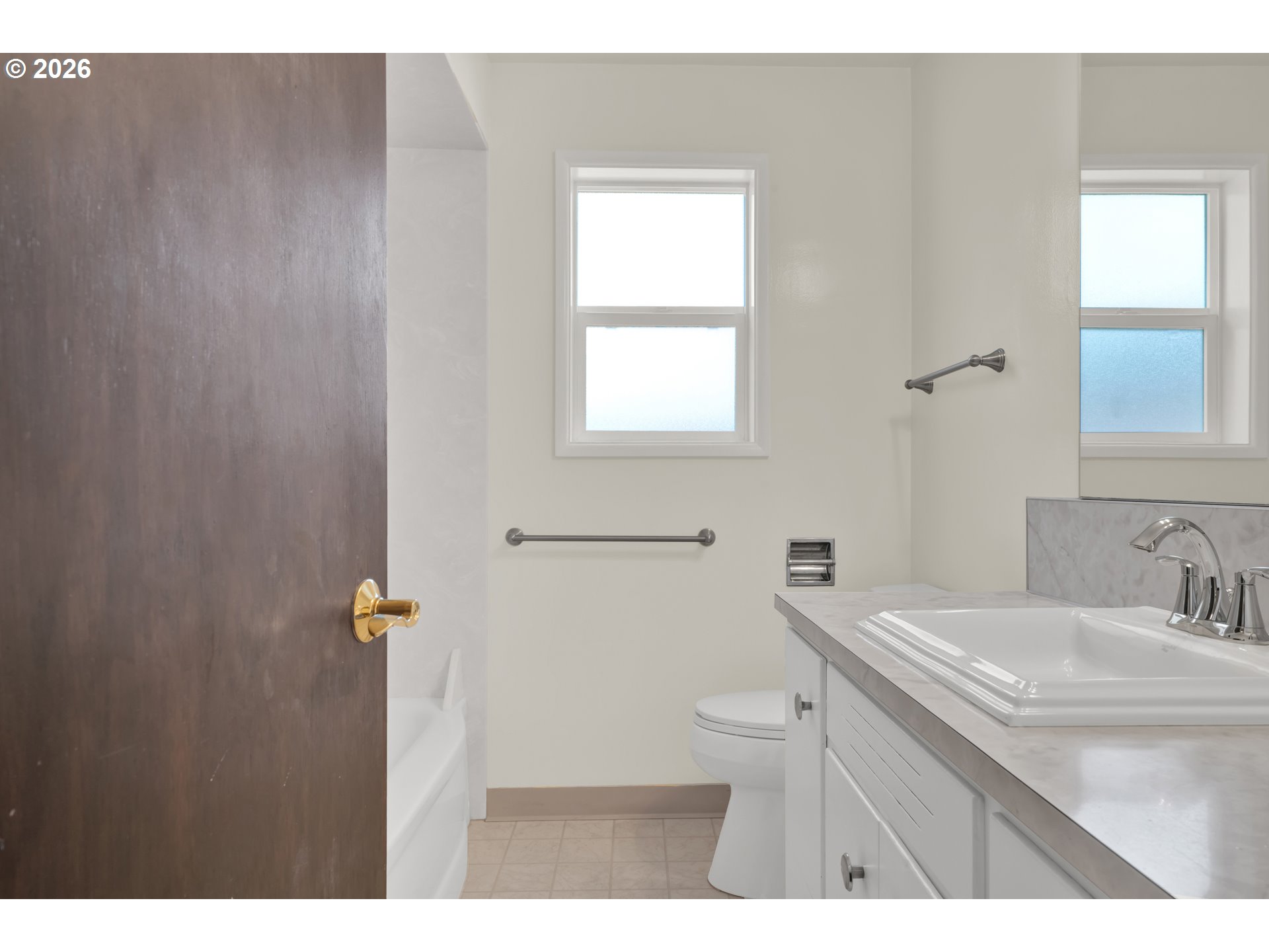 2540 Tyler Street Eugene, OR 97405 - Photo 21 of 37 Bathroom