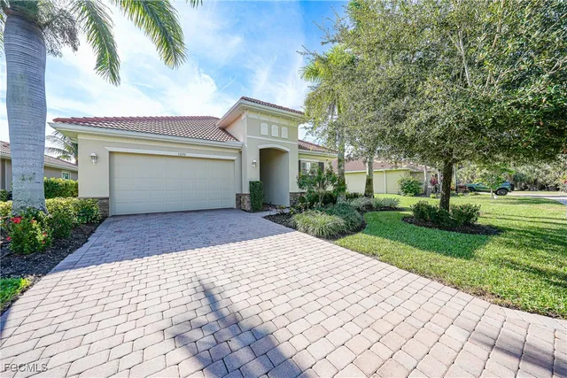 $459,000 | 13120 Silver Thorn Loop, North Fort Myers, FL 33903