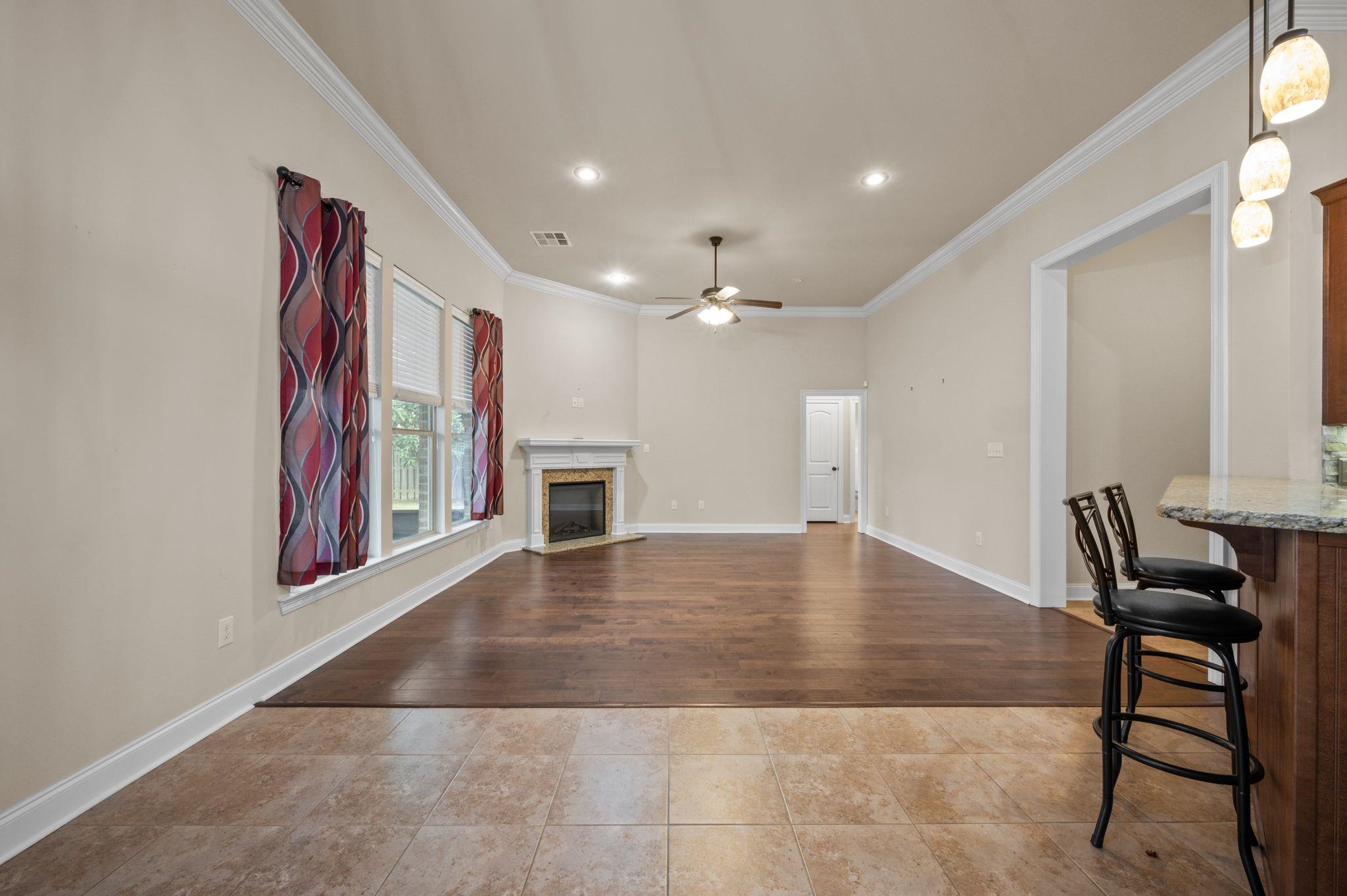 1085 Destin Avenue Foley, AL 36535 - Photo 7 of 35 Living Room
