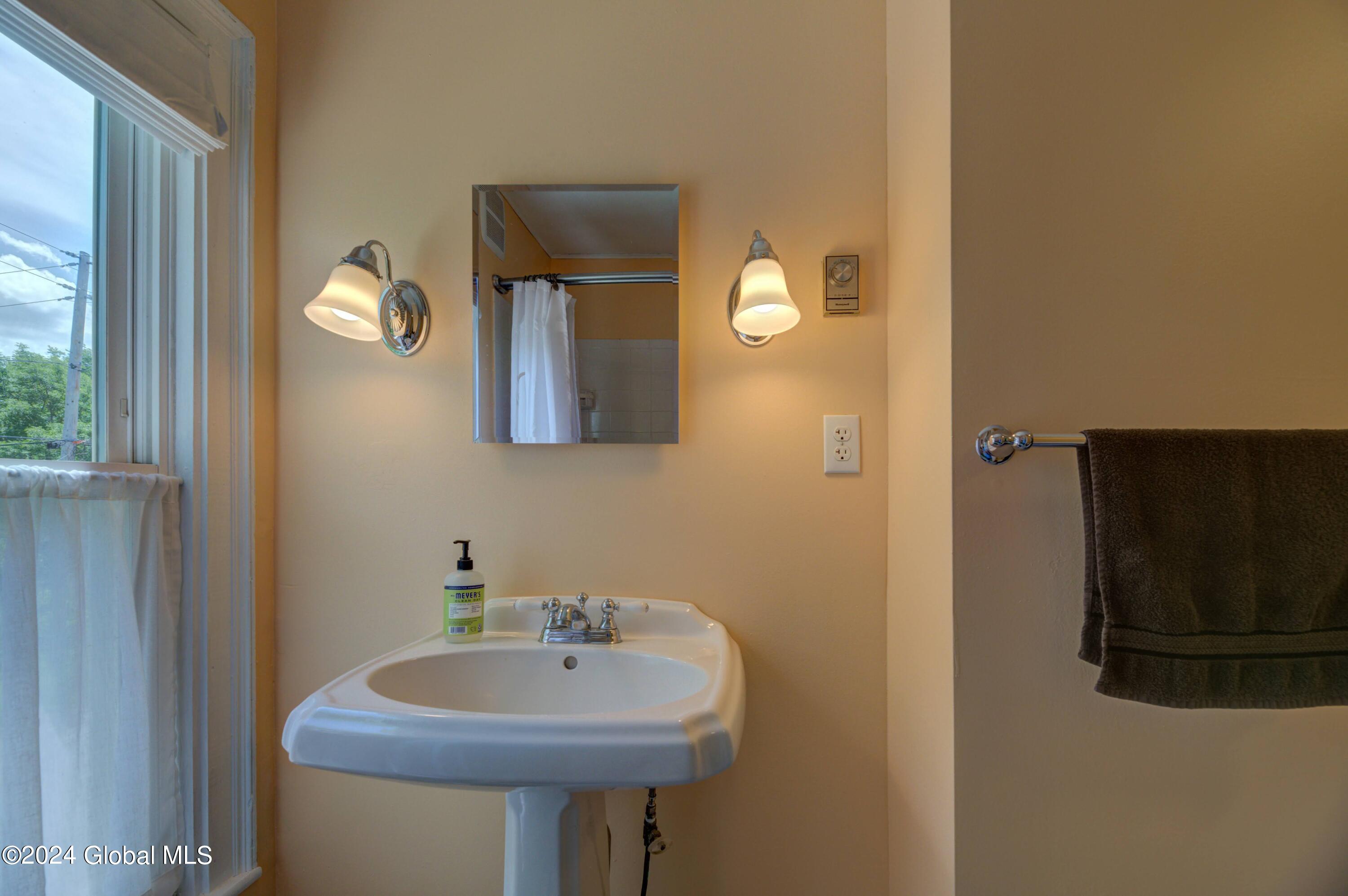 575 West Lykers Road Root, NY 12166 - Photo 32 of 89 575 W Lykers Rd -29