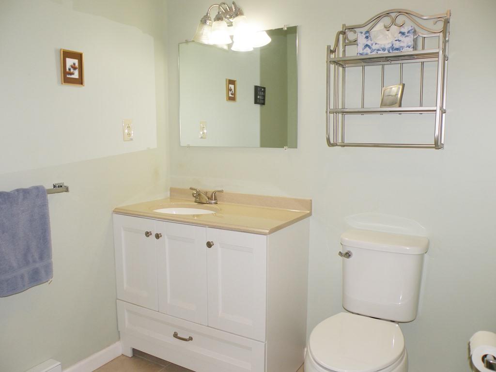 3 Fieldstone Court, Unit 3 Portland, ME 04103 - Photo 23 of 39 Master Bath