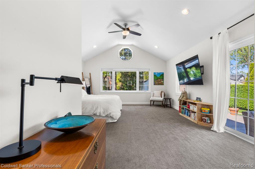 631 Washington Road Grosse Pointe, MI 48230 - Photo 16 of 32 Gallery Image 16