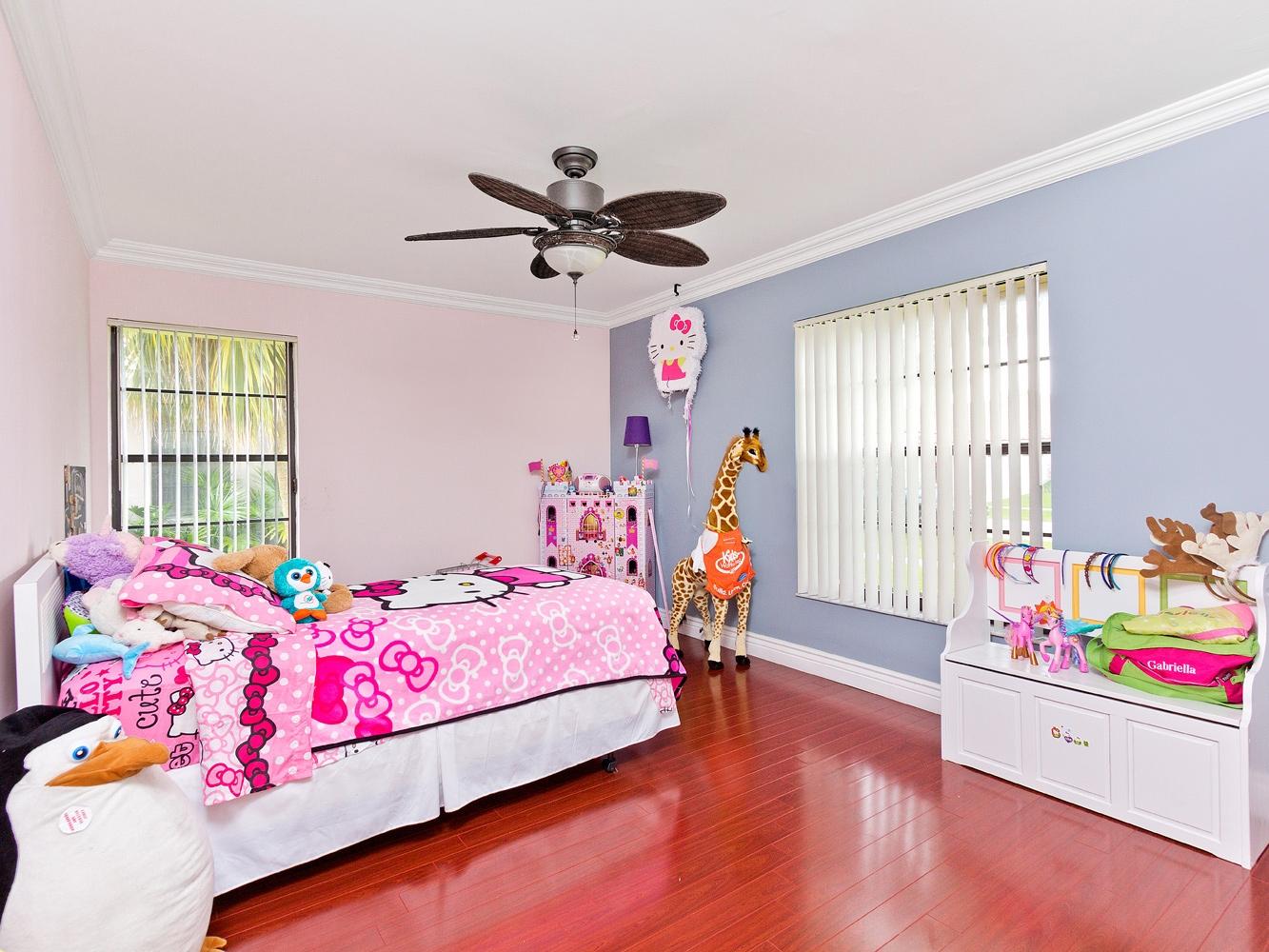 11321 Lake Tree Court Boca Raton, FL 33498 - Photo 20 of 28 19_Bedroom2