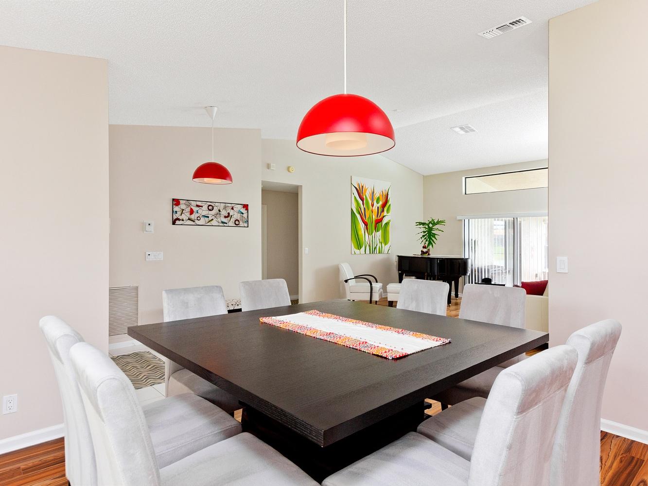 04a_ViewFromDiningroom