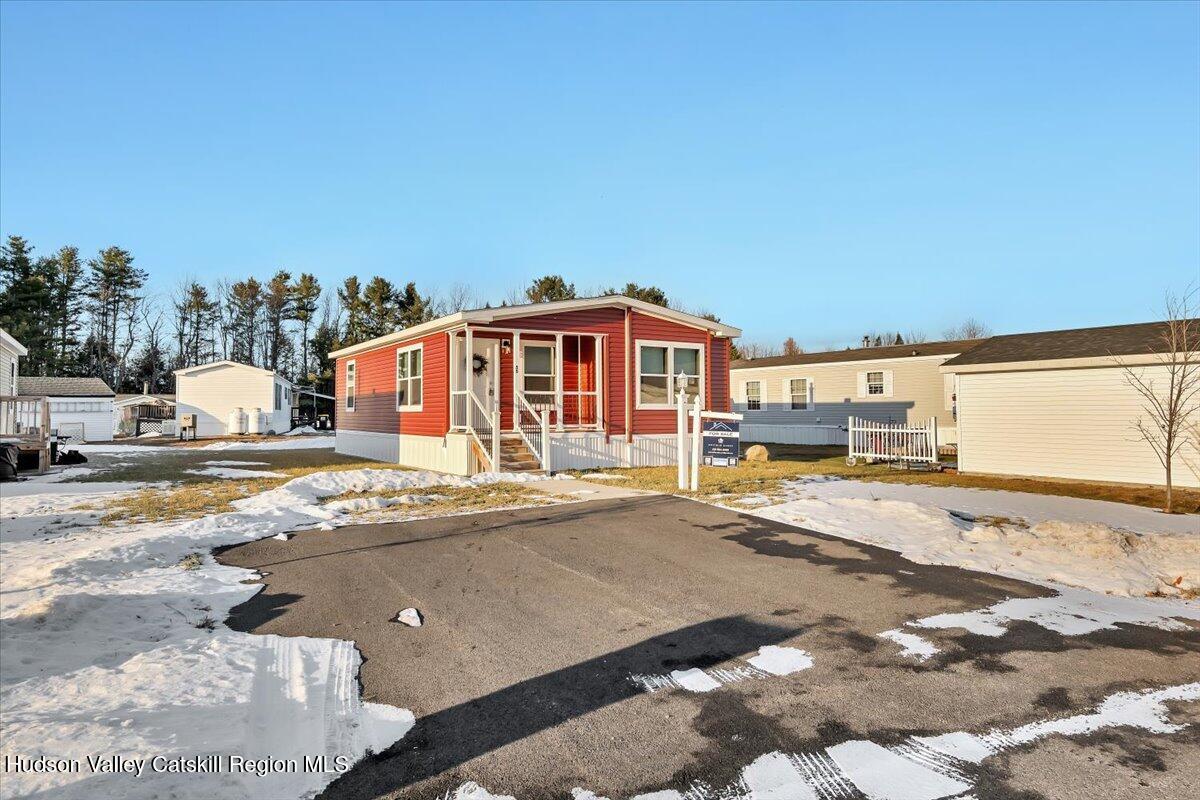 185 Old State Road, Unit 55 Broadalbin, NY 12025 - Photo 2 of 62 a view of an ocean