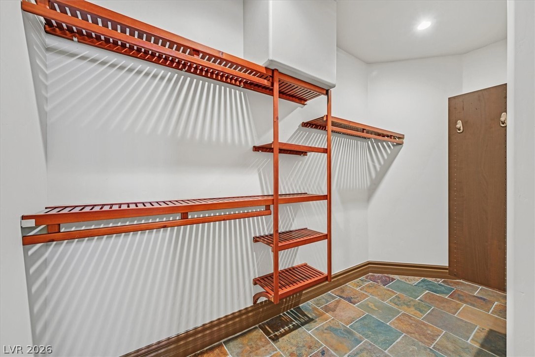 12 Vía Ravello Henderson, NV 89011 - Photo 20 of 70 Primary Bath walk in closet