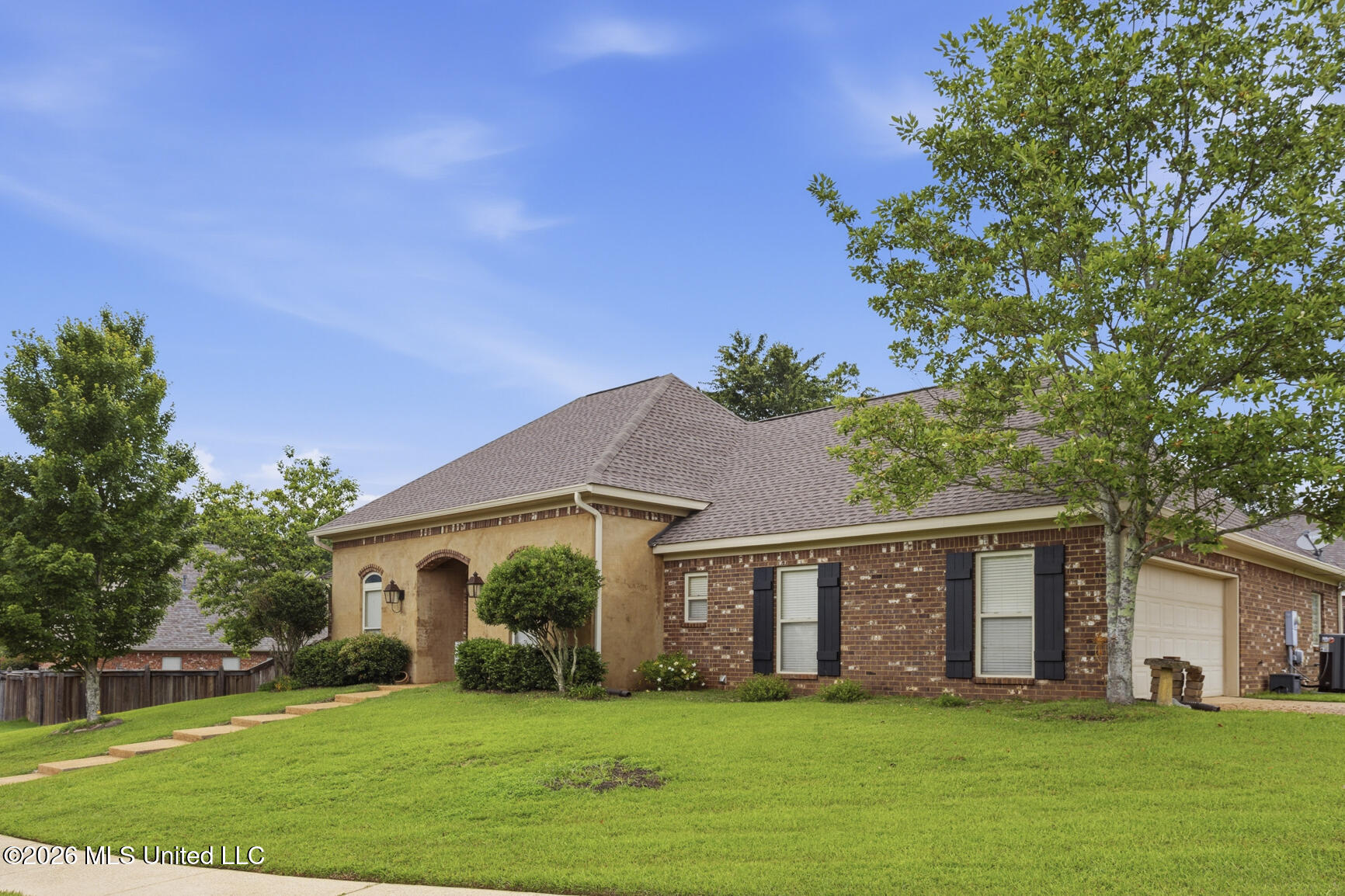203 Hallow Hill Brandon, MS 39042 - Photo 2 of 31 203 Hallow Hill-2