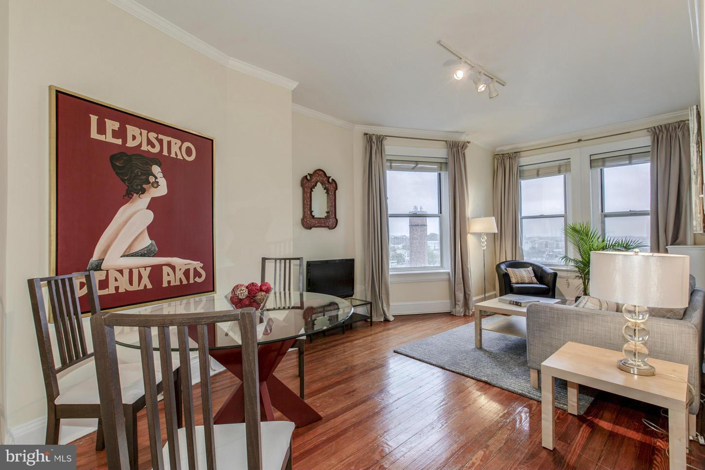 2022 Columbia Road Northwest, Unit 709 Washington, DC 20009 - Photo 6 of 21 Living Room