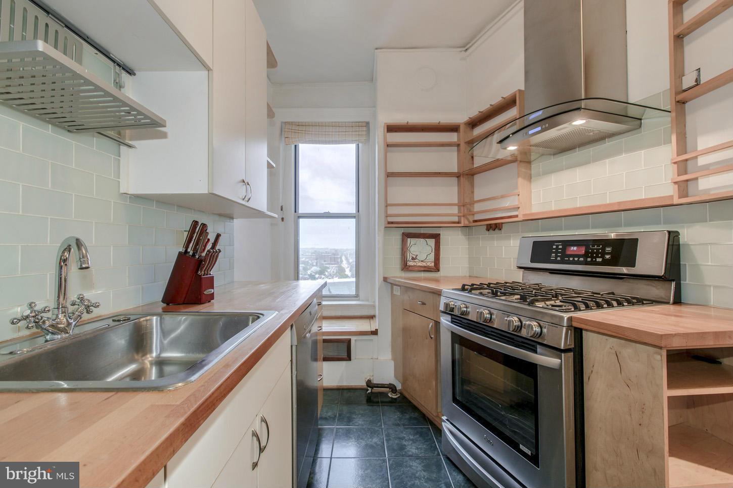 2022 Columbia Road Northwest, Unit 709 Washington, DC 20009 - Photo 10 of 21 Even The Kitchen Has A Great View!