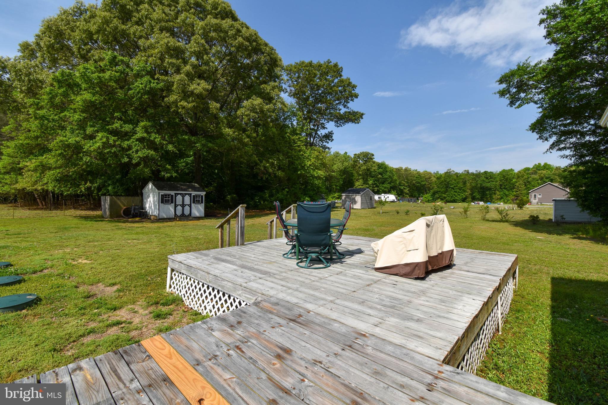 14830 Old Furnace Road Georgetown, DE 19947 - Photo 25 of 27 Rear Deck