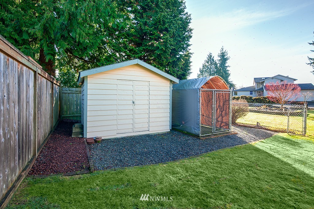 13704 Southeast 144th Street Renton, WA 98059 - Photo 18 of 19 Gallery Image 18