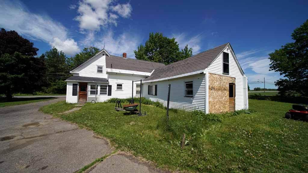 214 Calais Road Houlton, ME 04730 - Photo 8 of 35 214-calais-rd-hodgdon-1