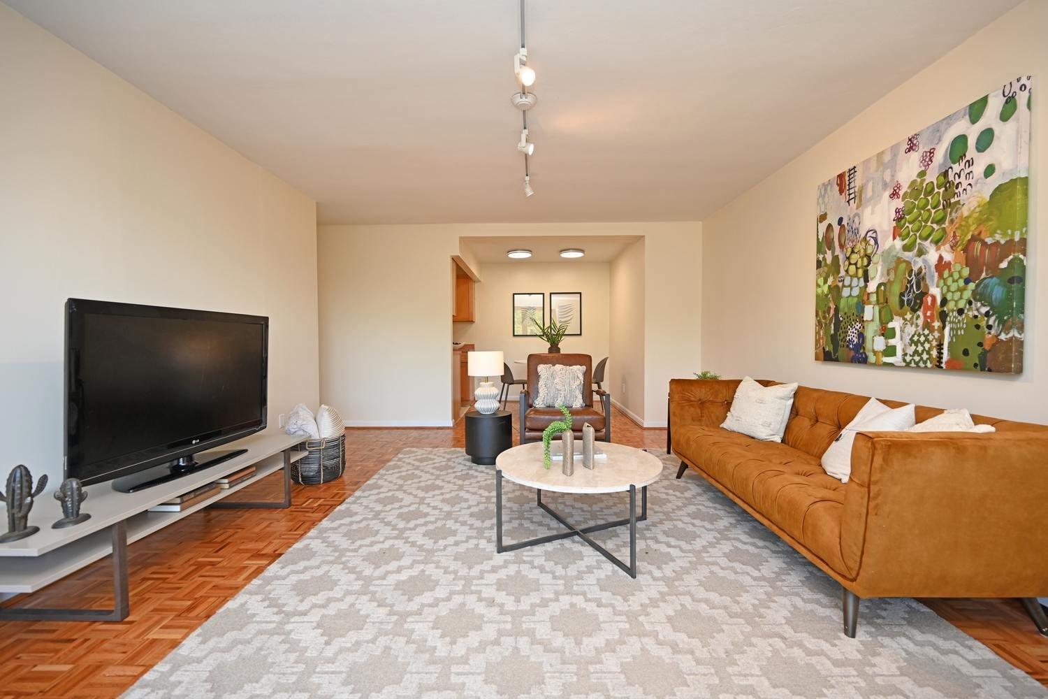 1815 William Howard Taft Road, Unit 810 Cincinnati, OH 45206 - Photo 8 of 26