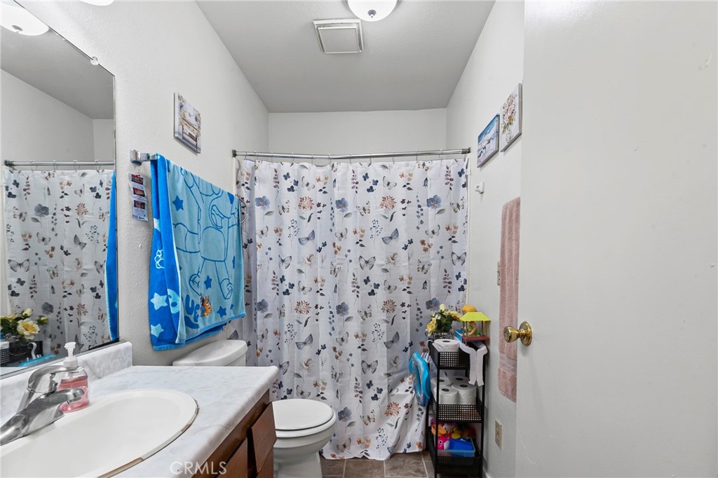 1401 21st Street Oceano, CA 93445 - Photo 15 of 32 1401 entry level bathroom