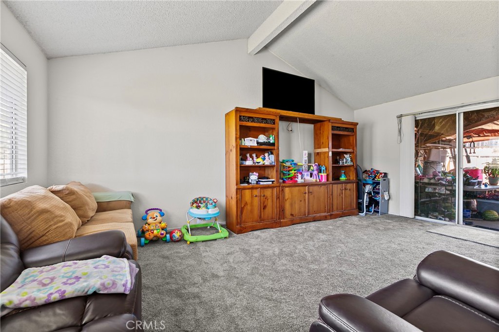 1401 21st Street Oceano, CA 93445 - Photo 4 of 32 1401 living room